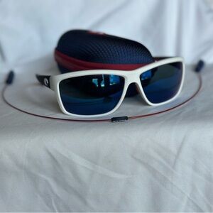 Patriotic Mag Bay sun glasses with blue polarized 580 lenses